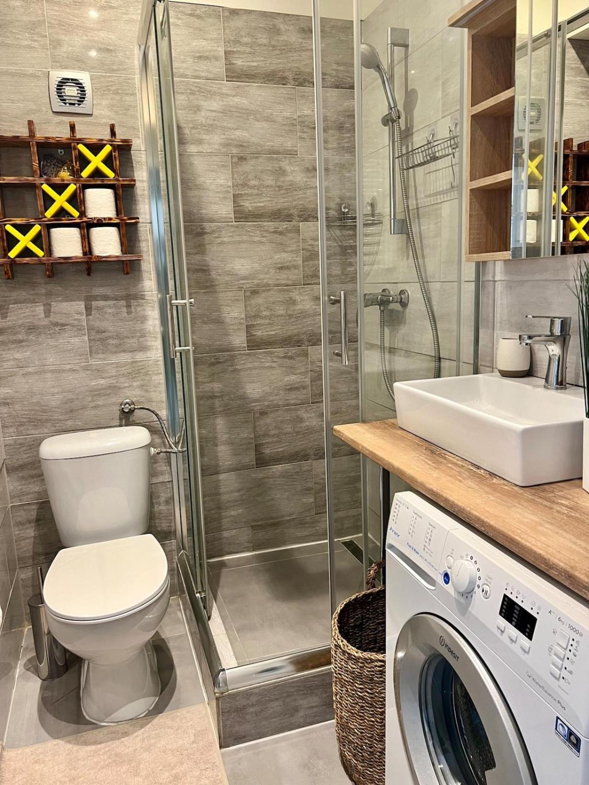 Апартаменти Adm Cozy In Center - Netflix, Coffee, Ac