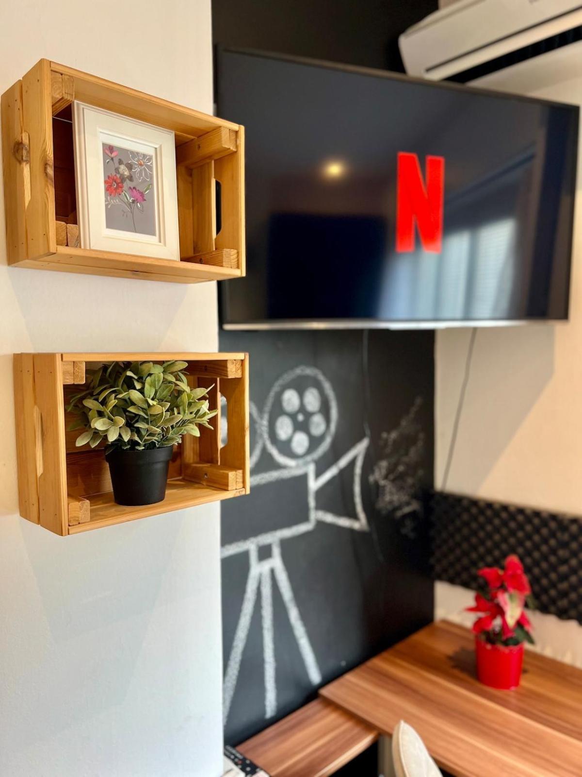 Апартаменти Adm Cozy In Center - Netflix, Coffee, Ac Братислава